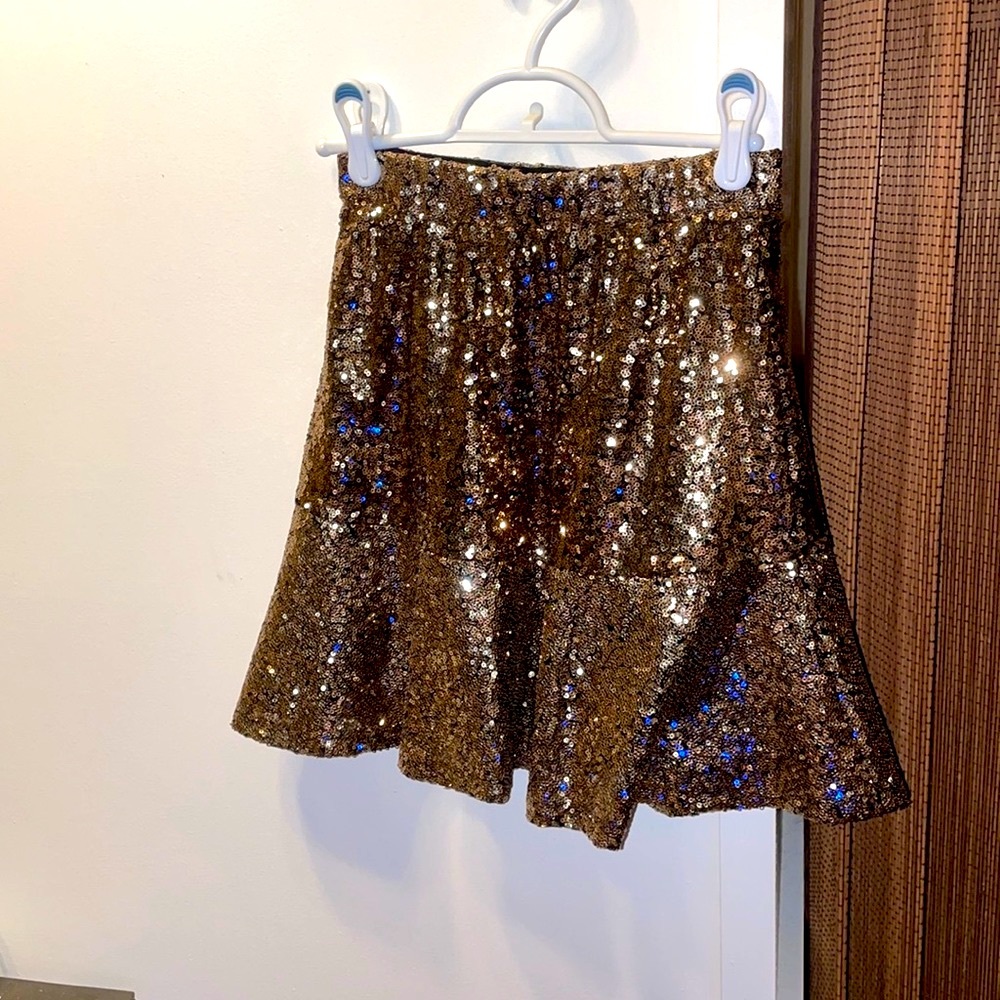 Sequenced party skirt